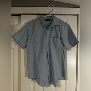 Short sleeve dress shirt